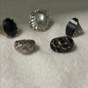 Elegant Silver and Black Ring Set